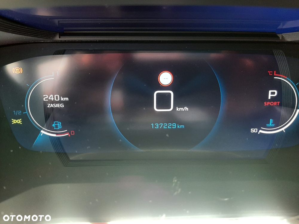 Peugeot 2008 1.5 BlueHDi Allure S&S EAT8 - 32