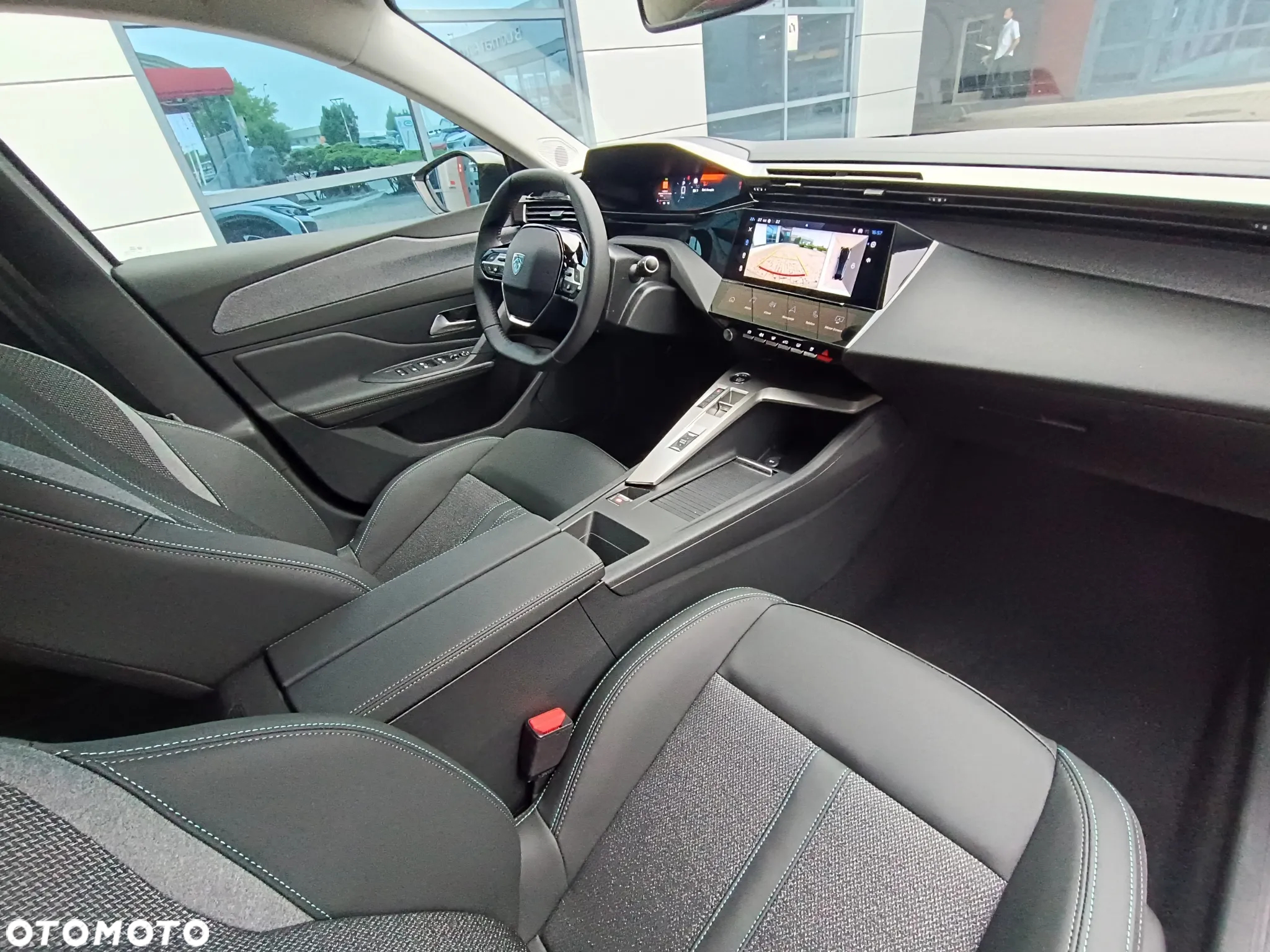 Peugeot 408 1.2 PureTech mHEV Allure S&S e-DSC6 - 28