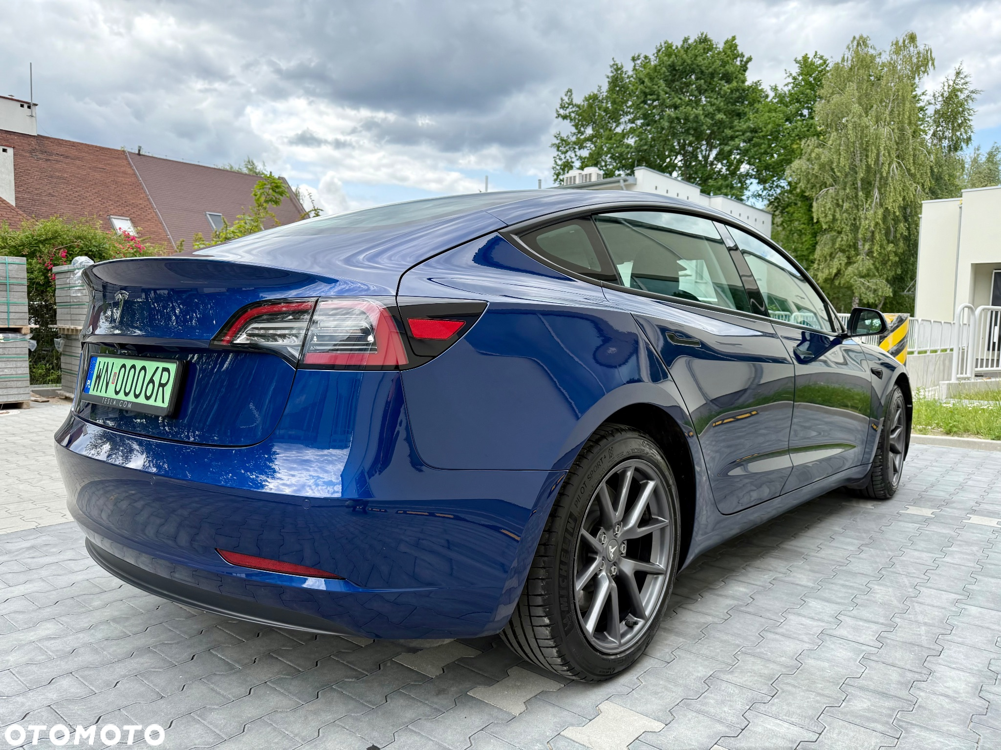 Tesla Model 3 RWD - 12