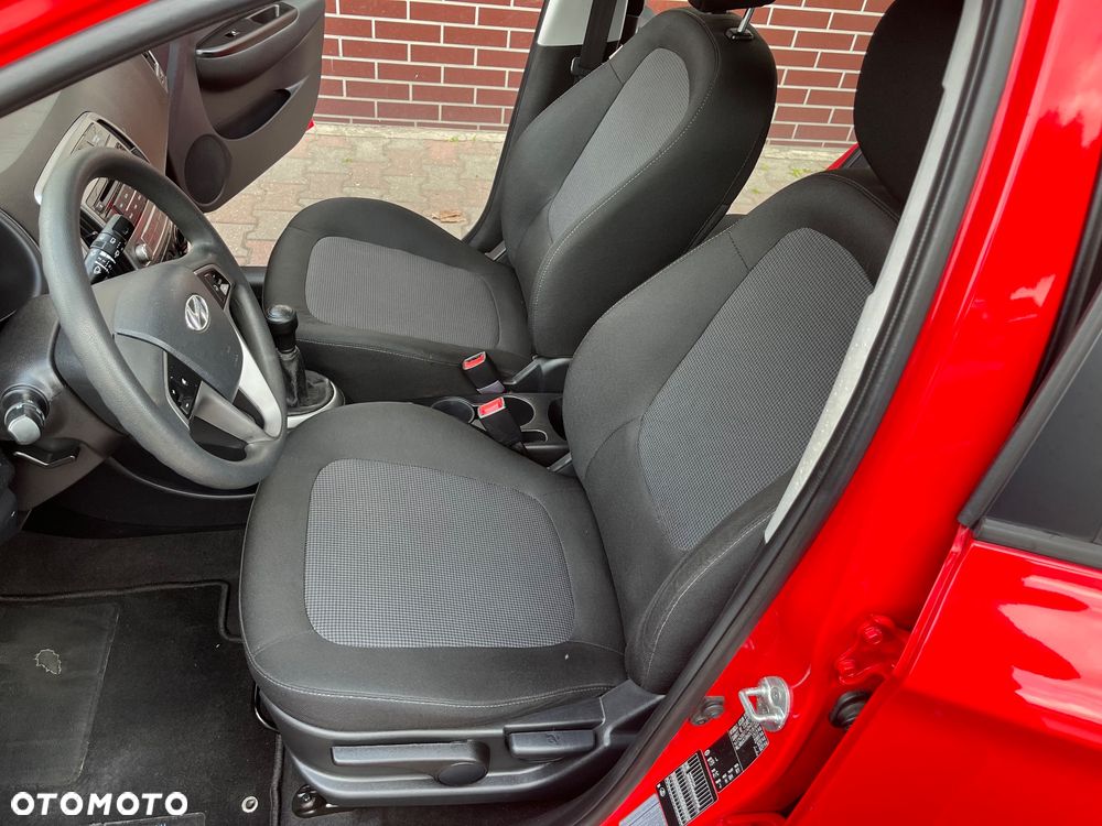 Hyundai i20 - 17