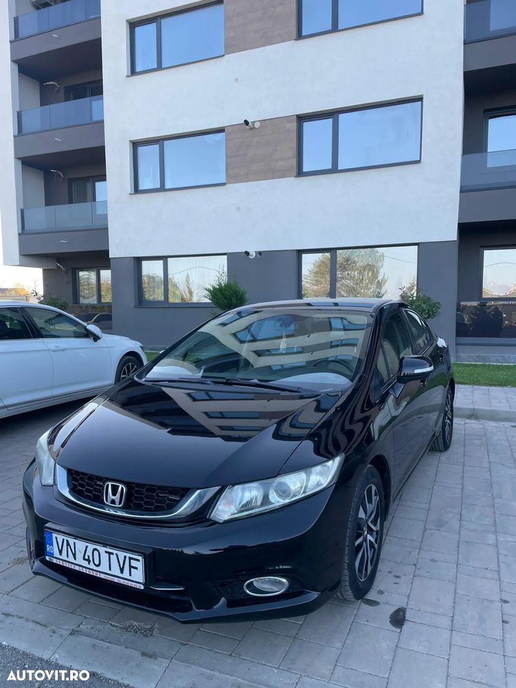 Honda Civic 1.8 MT ES - 1