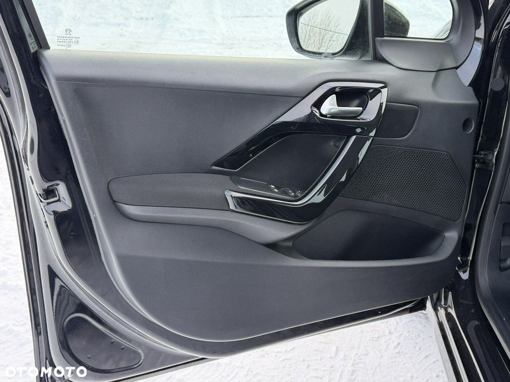 Peugeot 208 BlueHDi 100 Active - 16