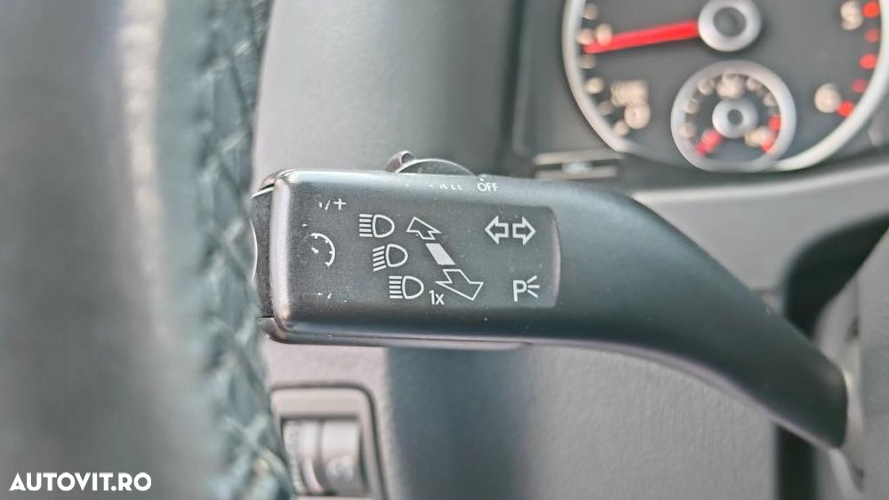 Volkswagen Tiguan 2.0 TDI DPF 4Motion BlueMotion Technology DSG Track & Style - 26