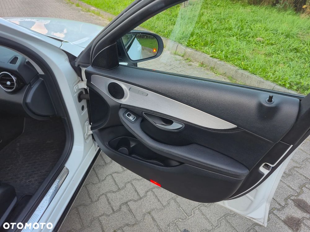 Mercedes-Benz Klasa C 250 (BlueTEC) d 7G-TRONIC - 24
