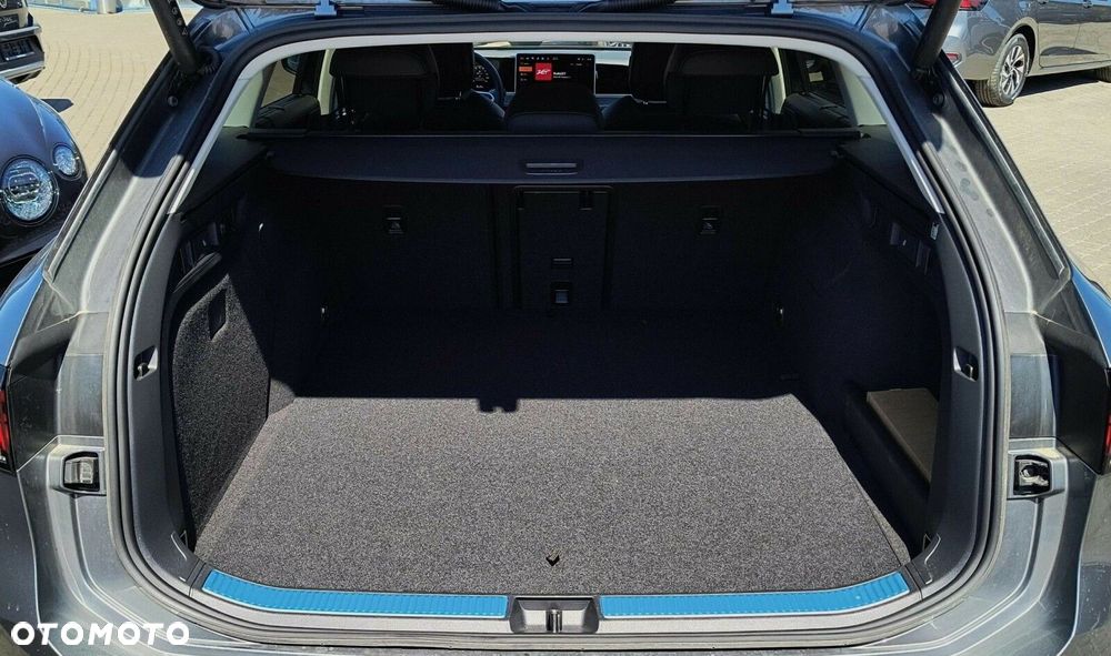 Volkswagen Passat - 26