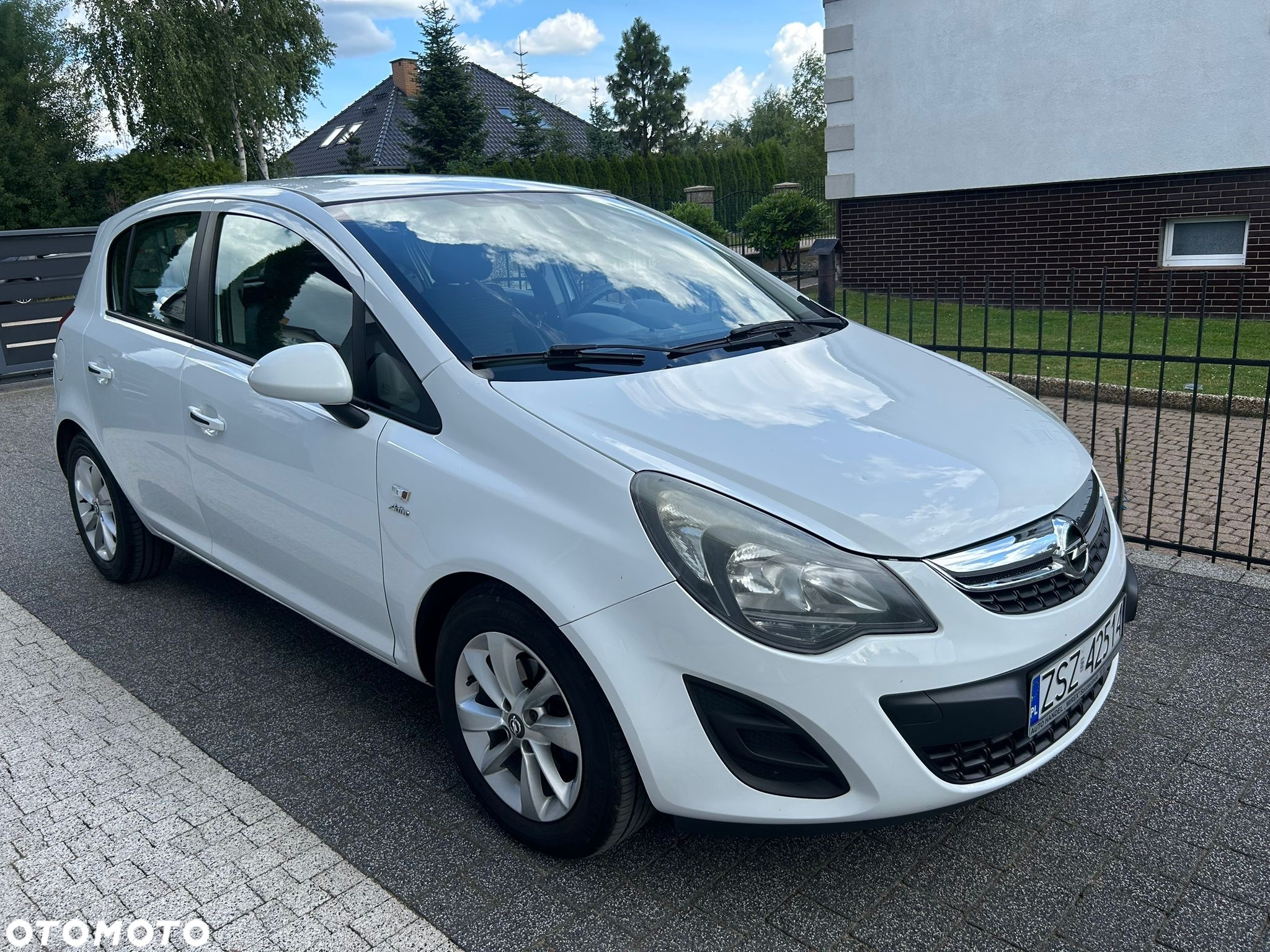 Opel Corsa 1.2 16V Edition / Active - 20