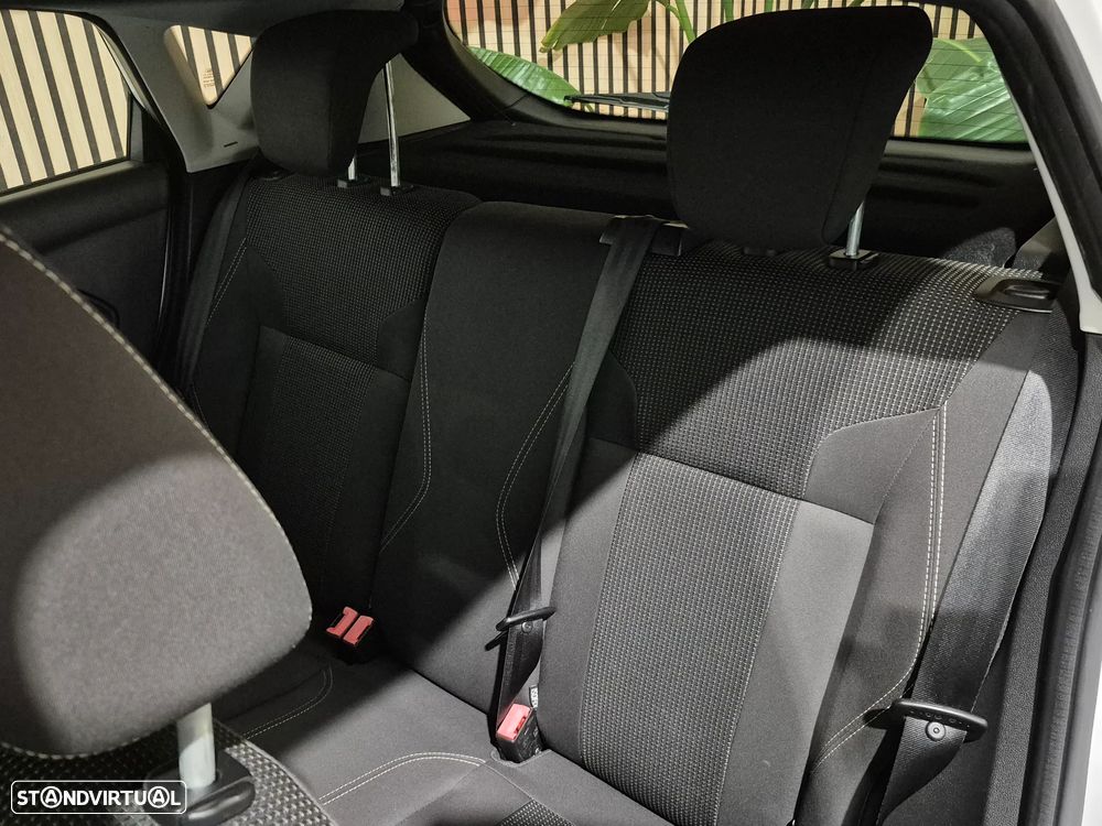 Ford Fiesta 1.0 T EcoBoost Titanium PowerShift - 27