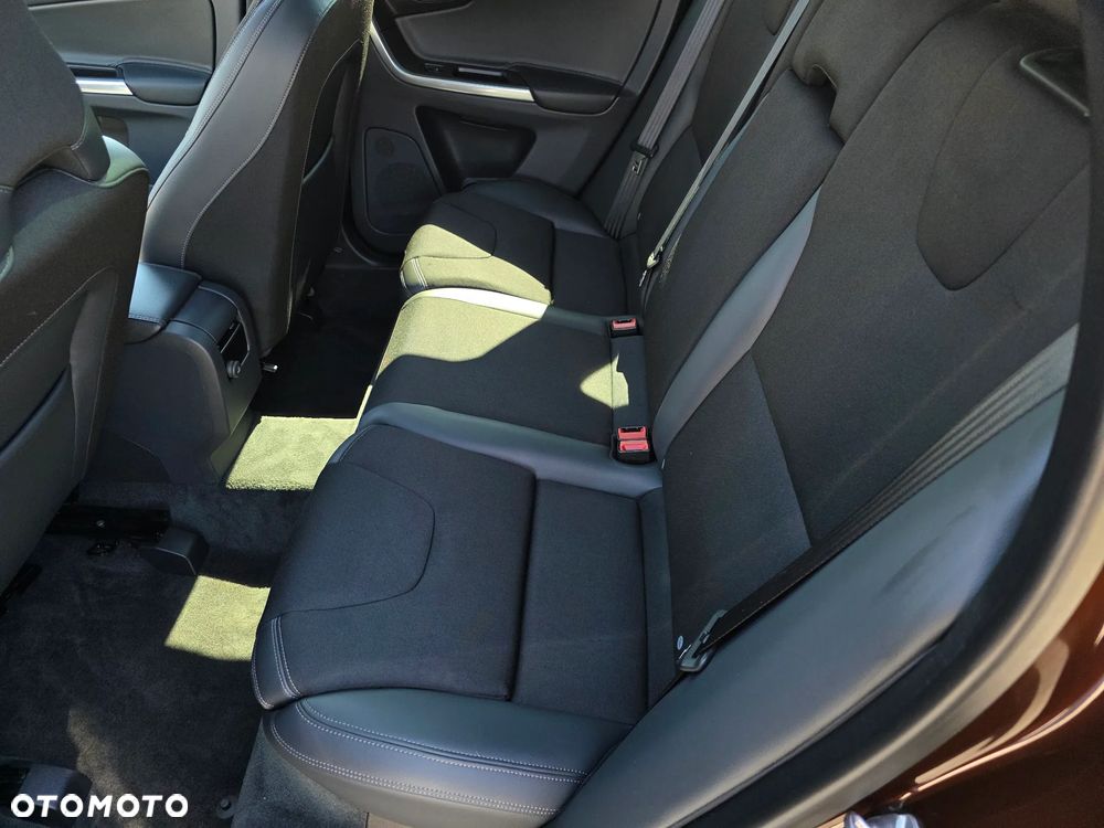 Volvo XC 60 D4 Drive-E Summum - 28
