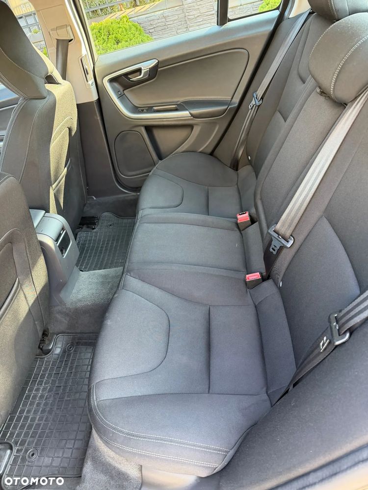 Volvo S60 D2 Kinetic - 12
