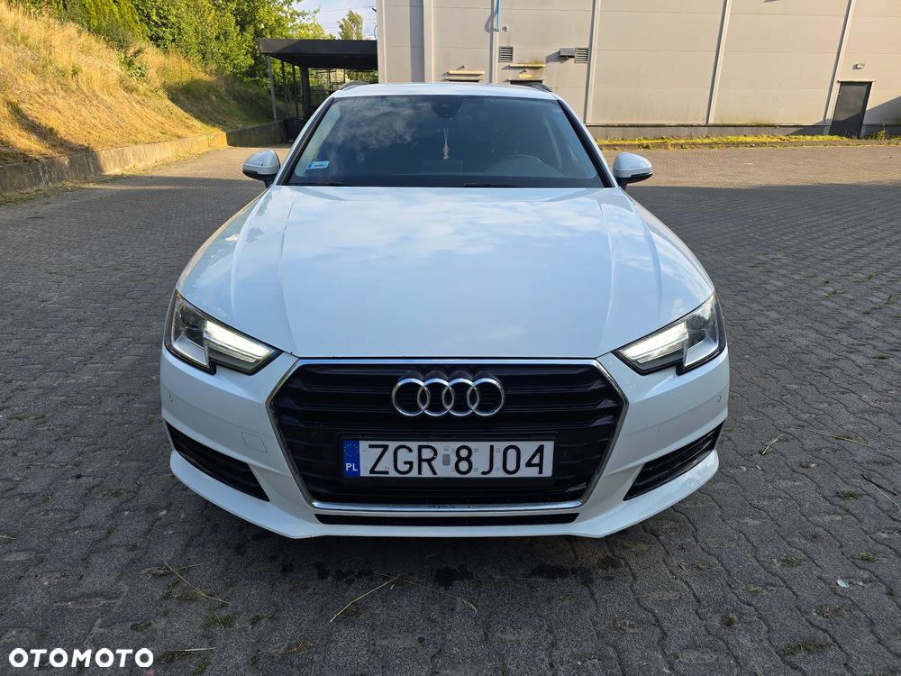 Audi A4 Avant 2.0 TDI S tronic - 2
