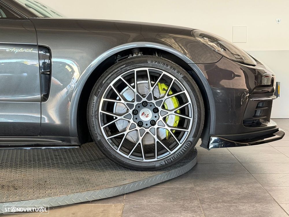 Porsche Panamera 4 E-Hybrid Executive - 3