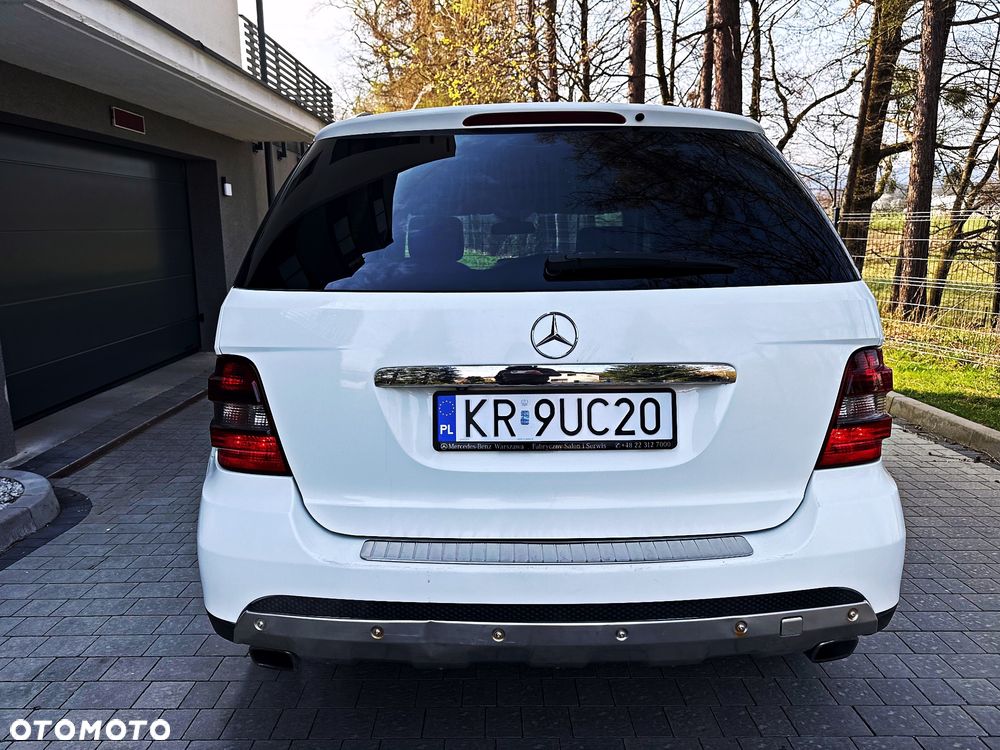 Mercedes-Benz ML 350 4Matic 7G-TRONIC Edition 10 - 22