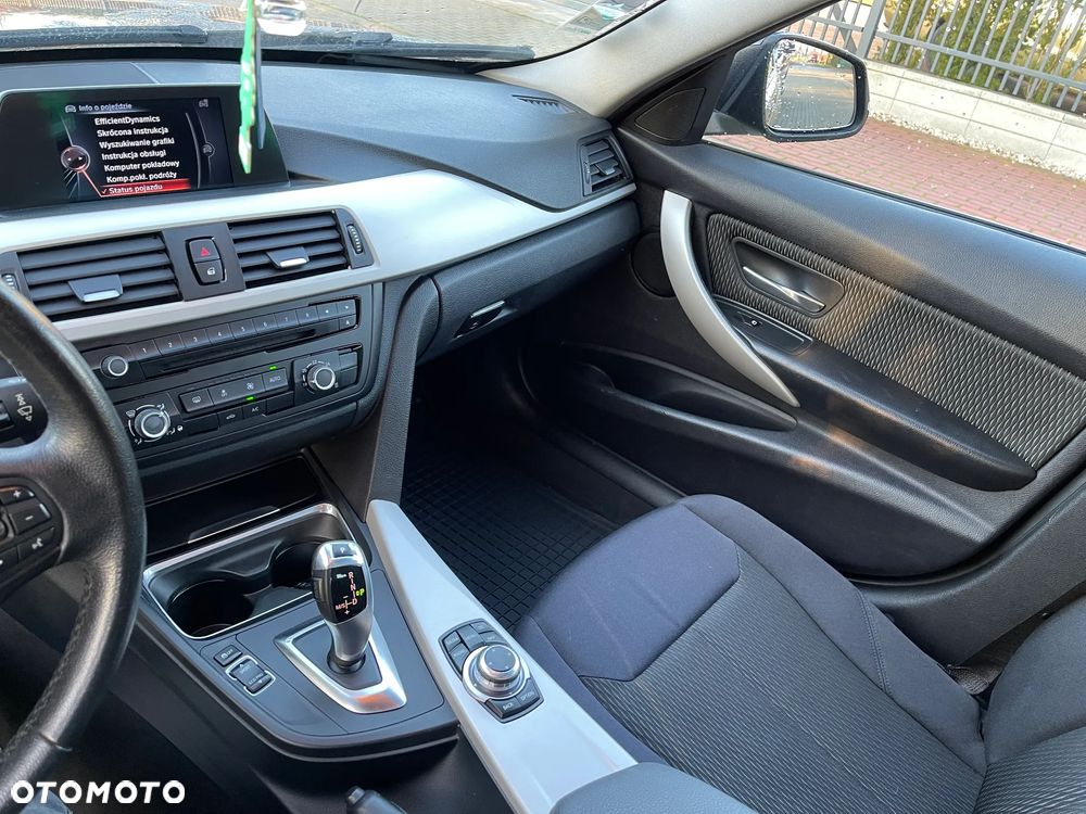 BMW Seria 3 318d Blue Performance Modern Line - 10