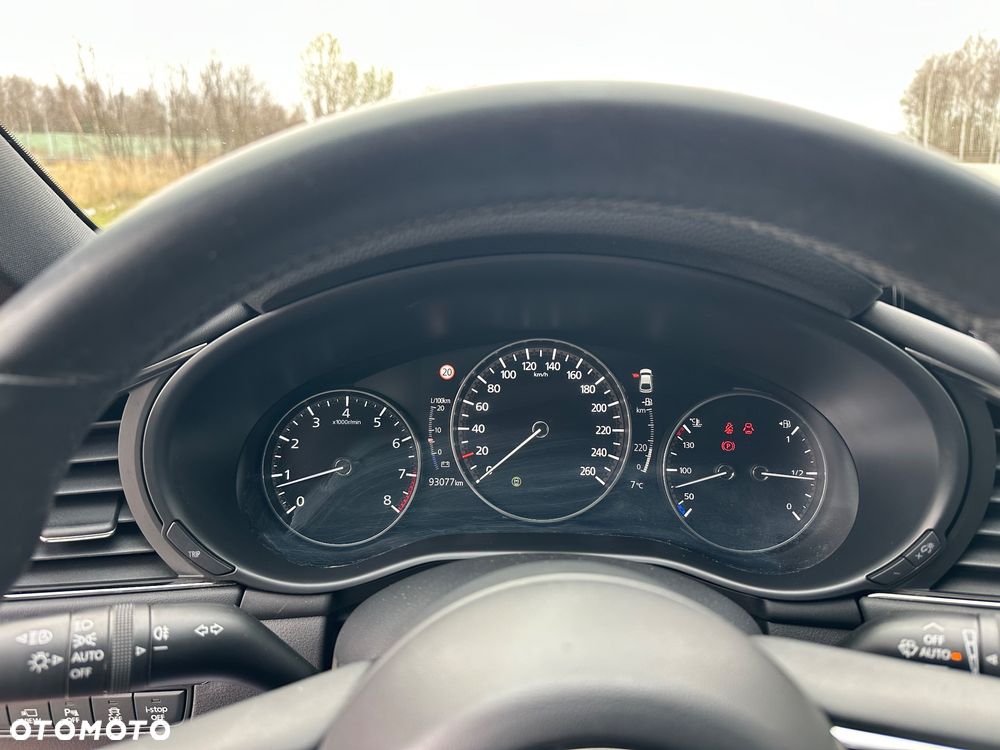 Mazda 3 SKYACTIV-G 2.0 M-Hybrid - 8