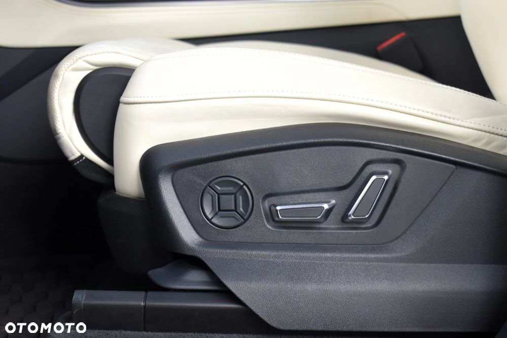 Audi SQ8 - 13