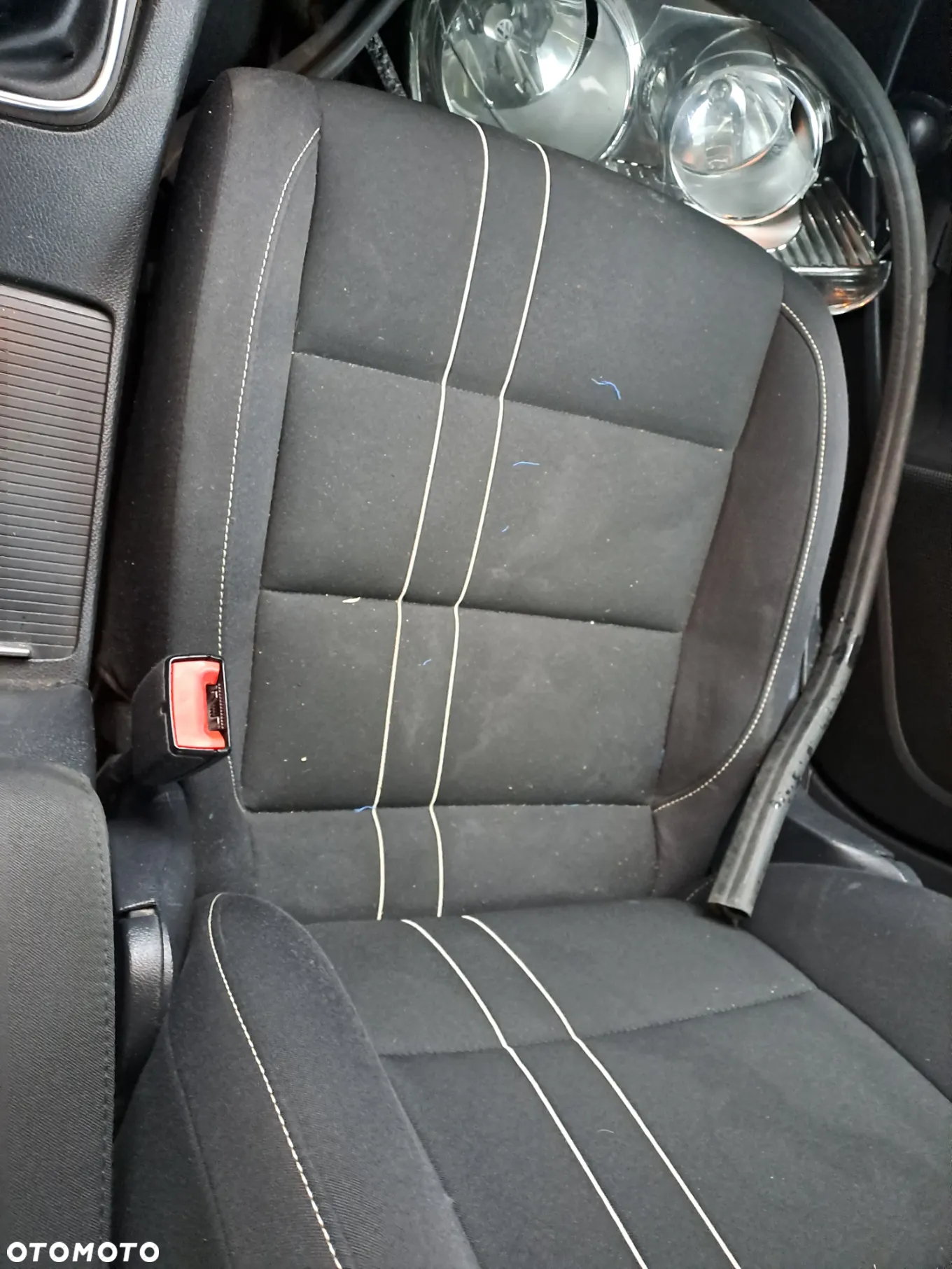 Volkswagen Jetta III 1K2 A5 sedan klapa bagażnika drzwi zderzak kod lakieru LA7W - 14