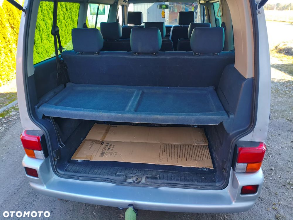 Volkswagen Caravelle - 15