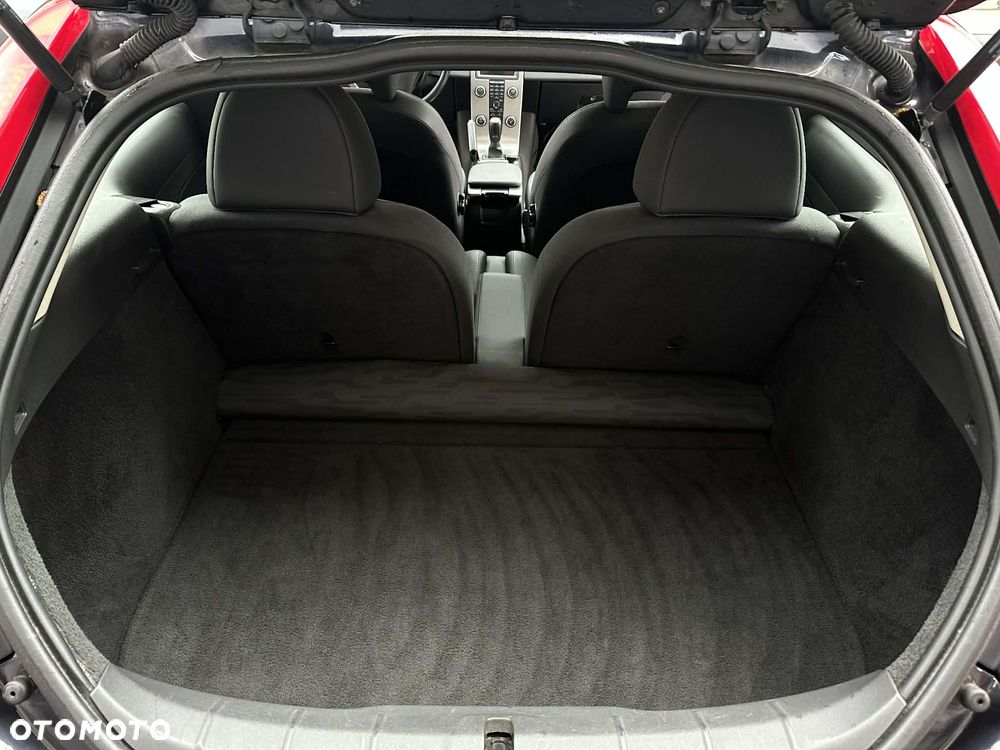 Volvo C30 1.6D - 10