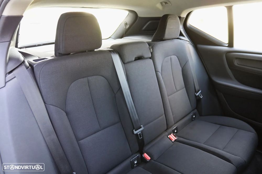 Volvo XC 40 2.0 D3 Momentum Plus - 8