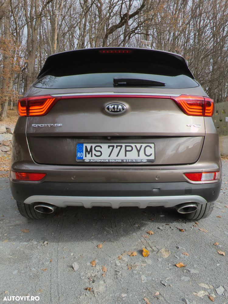 Kia Sportage 2,0 CRDI AWD Aut. GT Line - 4