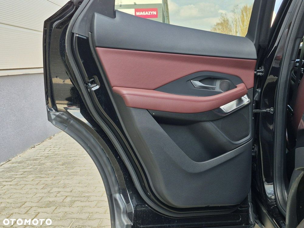 Jaguar E-Pace - 19