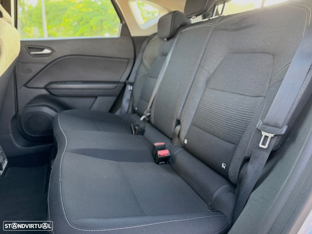 Renault Captur 1.5 dCi EDC - 11