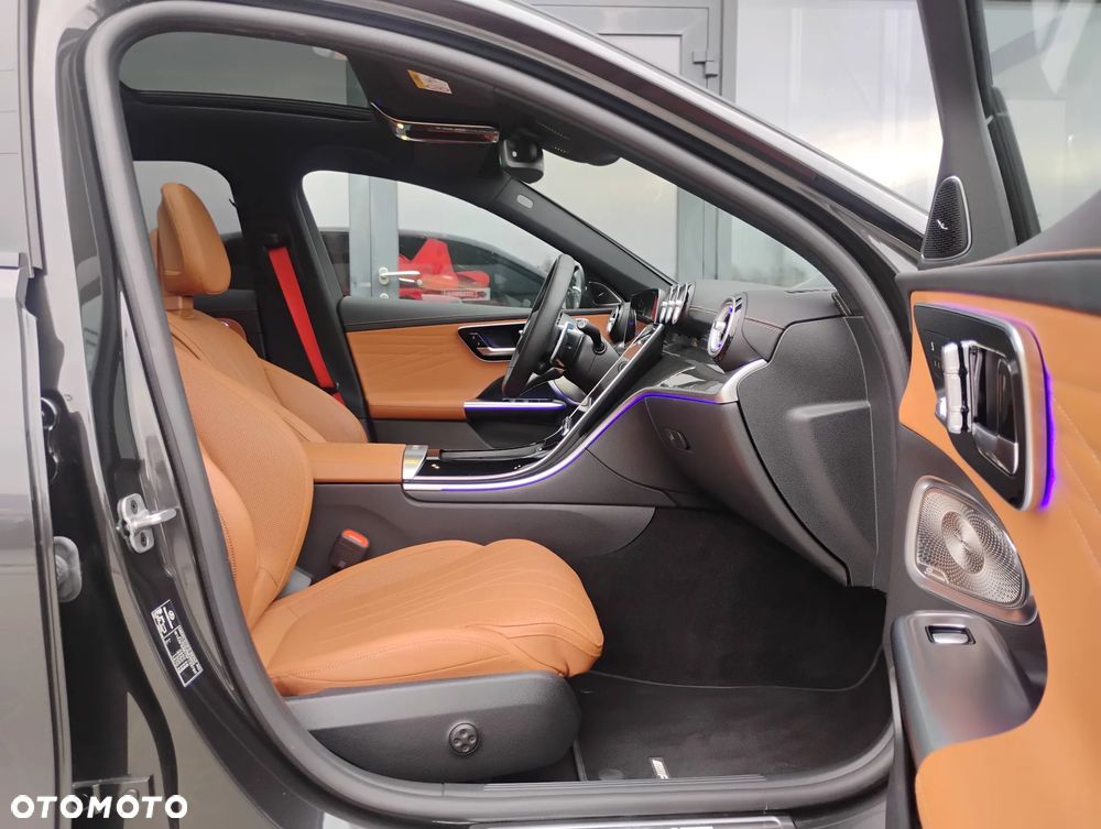 Mercedes-Benz Klasa C AMG 63 S E Performance PHEV 4-Matic - 24