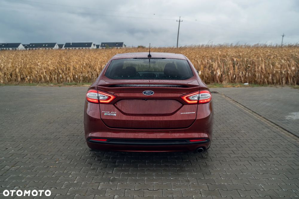 Ford Fusion 2.0 EcoBoost Titanium - 6