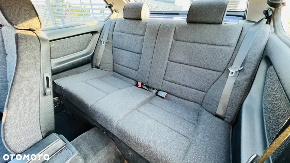 BMW Seria 3 318ti - 18