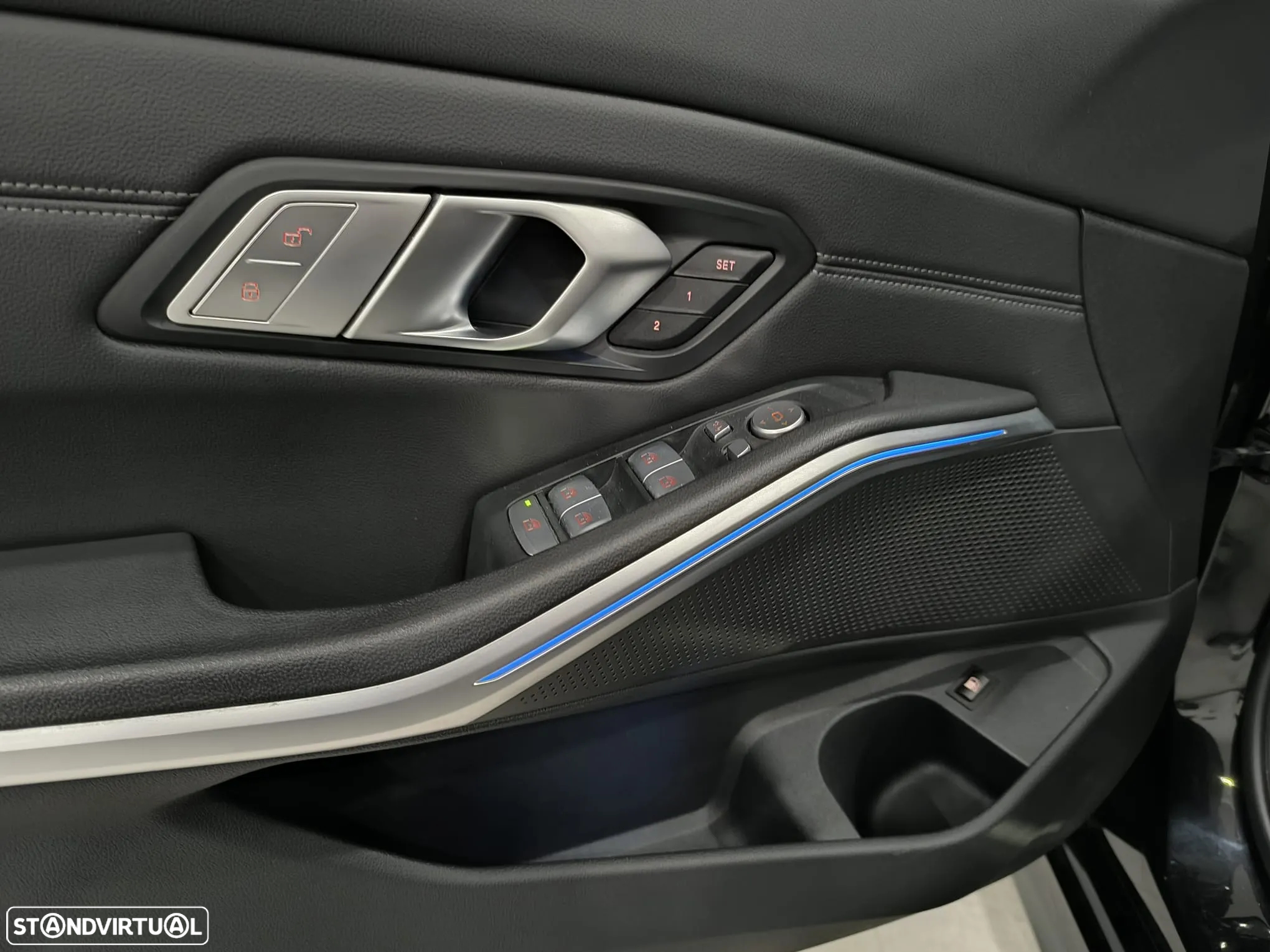 BMW 330 e Pack Desportivo M Auto - 27