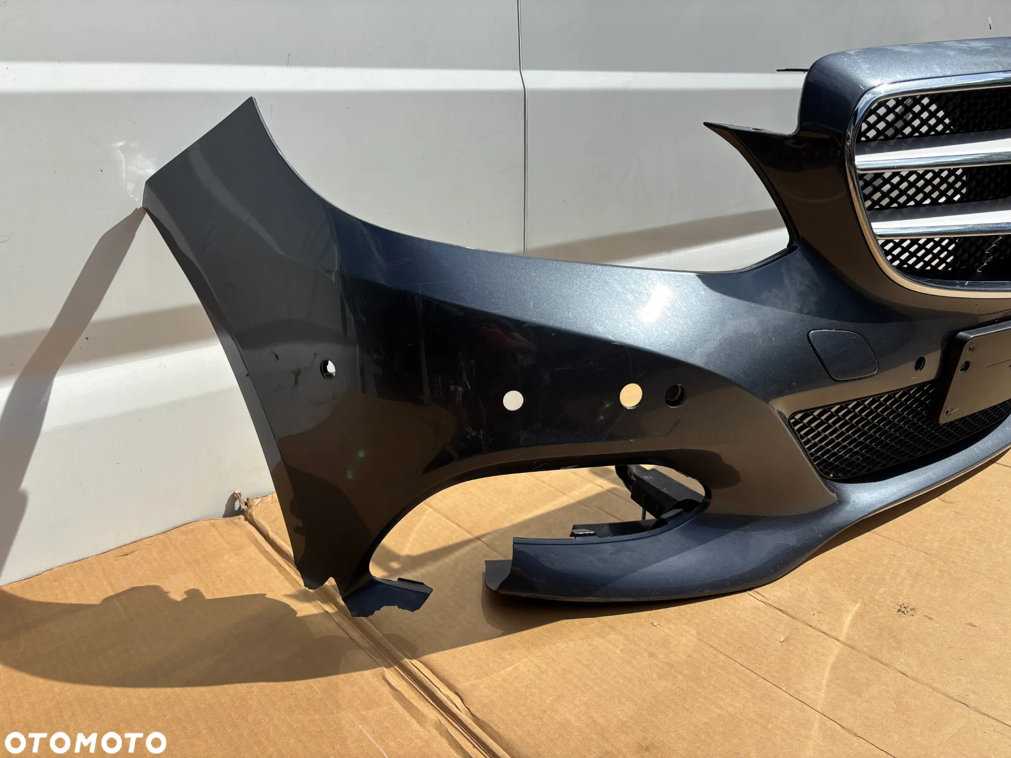Mercedes E Klasa W212 Lift Zderzak Przedni PDC Atrapa Grill Zderzaka Przedniego Kratka Chrom A2128851838 A2128850822 - 2