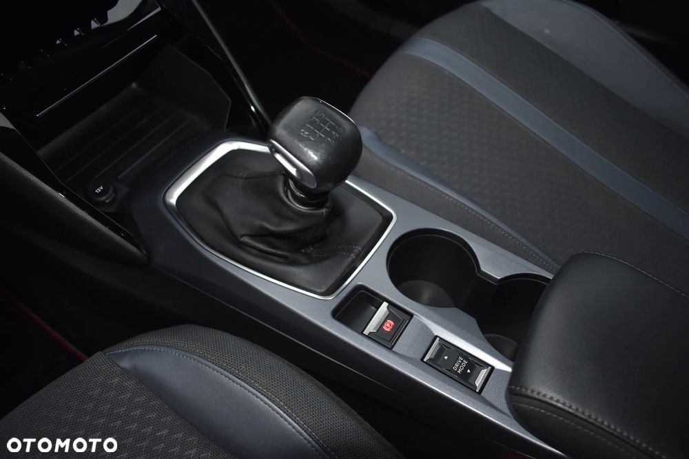 Peugeot 2008 ver-puretech-130-allure - 25