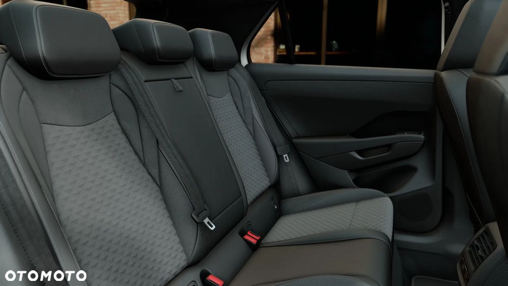 Volkswagen T-Roc 1.5 eTSI R-Line DSG - 14