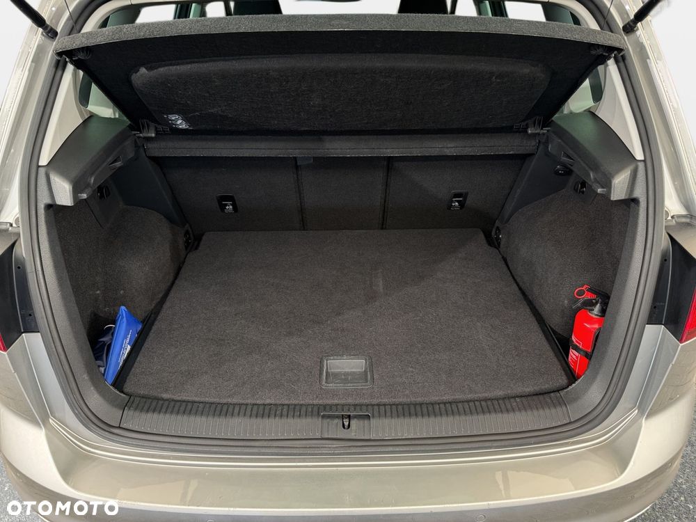 Volkswagen Golf Sportsvan - 13