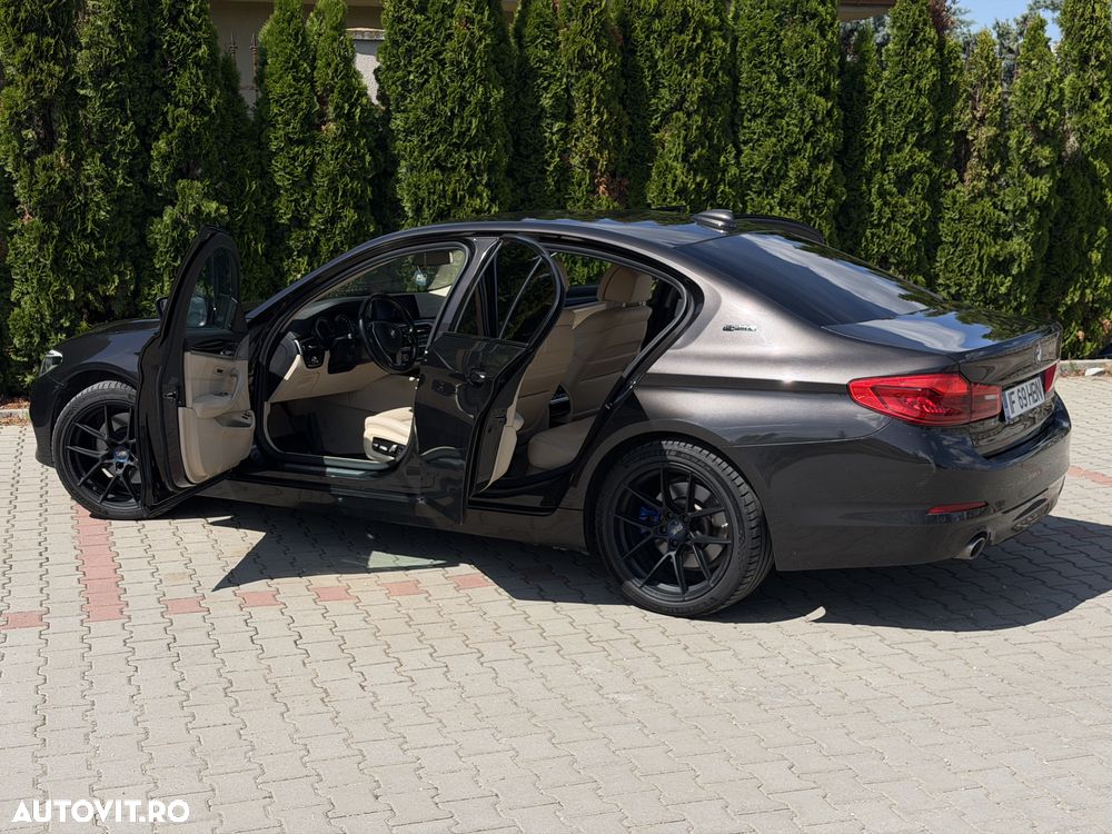 BMW Seria 5 530i AT MHEV - 9