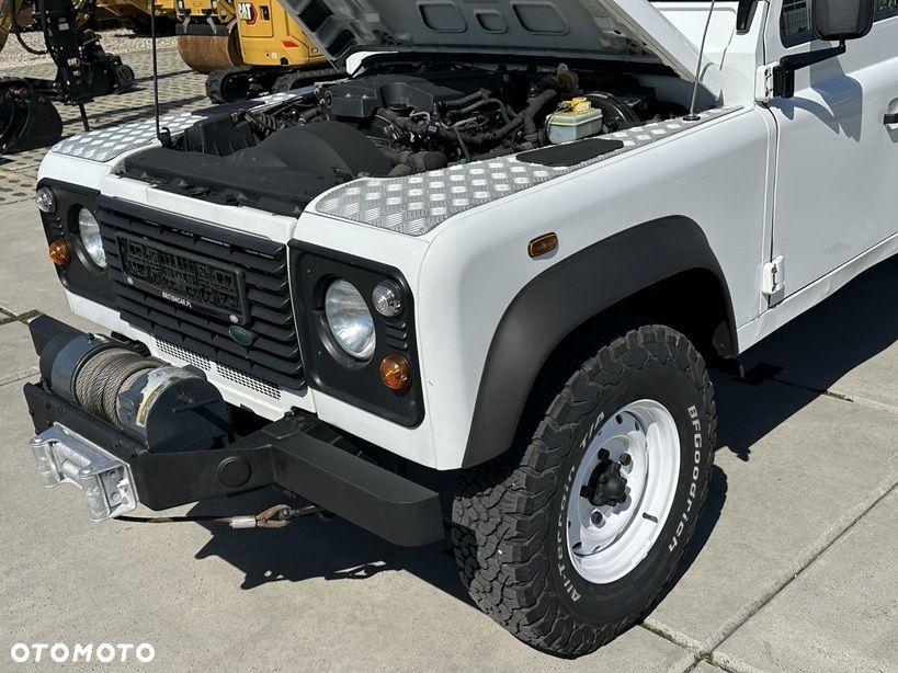Land Rover Defender 2.2 TD4 E - 38