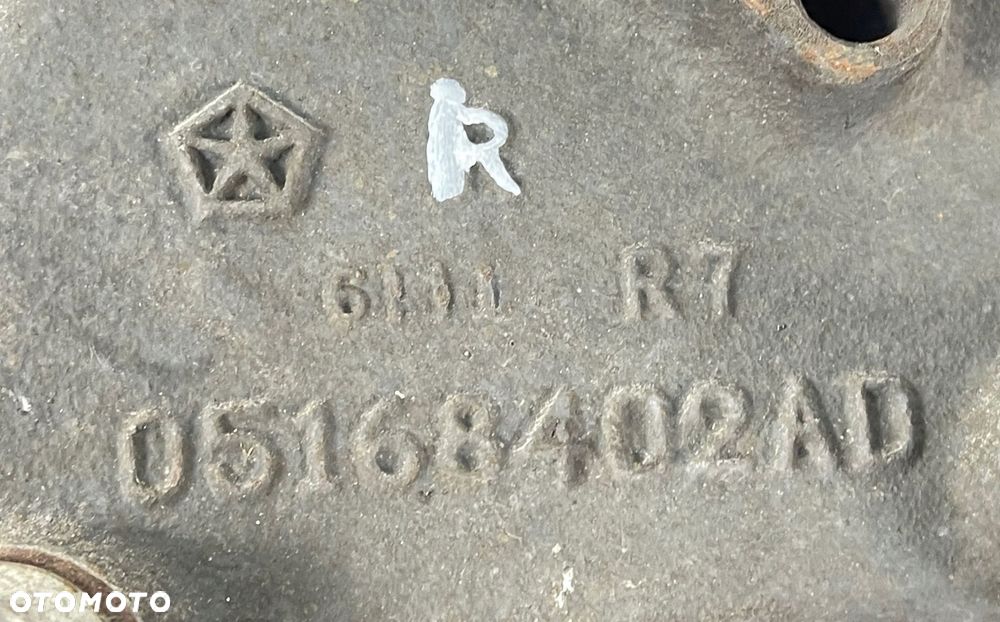 DODGE CHALLENGER LIFT 2015 - ZWROTNICA PRAWA PRZÓD PIASTA ZACISK 68243632AB - 16