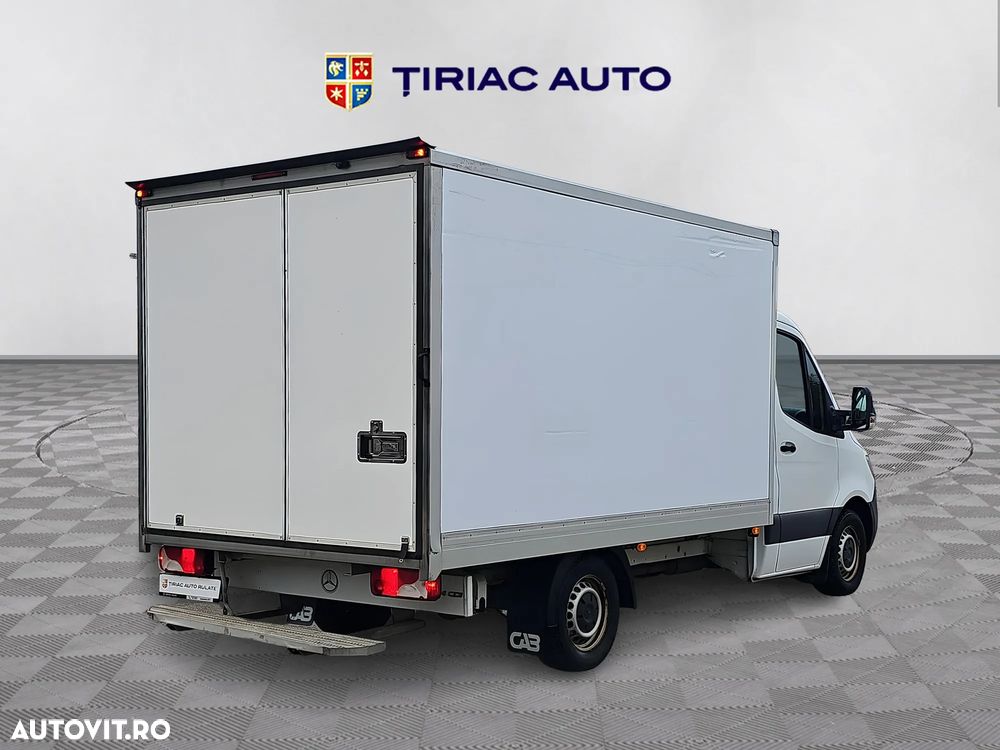Mercedes-Benz Sprinter - 5