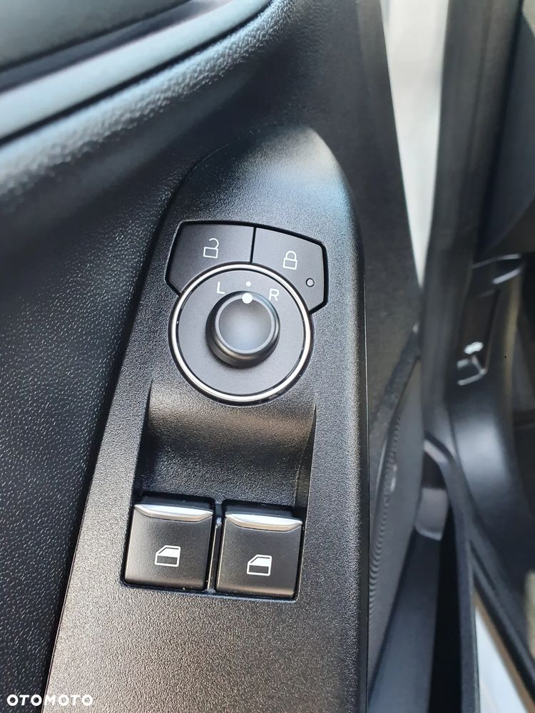 Ford Fiesta - 17