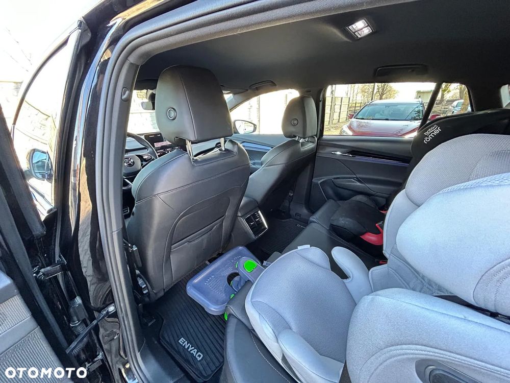 Skoda Enyaq 60 62kWh Founders - 17