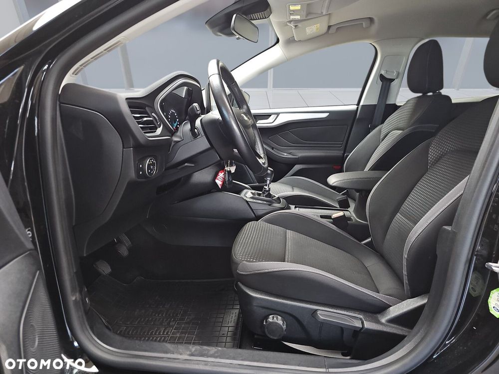 Ford Focus 1.5 EcoBlue SCR Connected - 19