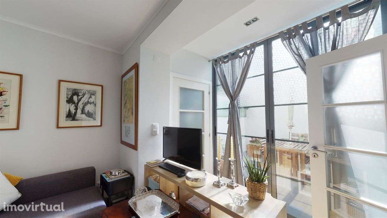 T1 na Ajuda (40m2 mais pátio) - Grande imagem: 2/10