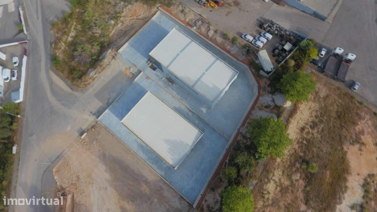 Armazém NOVO 350 m2 + 800 m2 Torres Vedras Saída A8 Lourinhã/Sta. Cruz - Grande imagem: 3/11