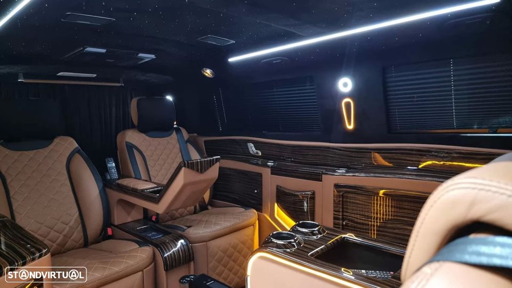 Mercedes-Benz V 250 - 8