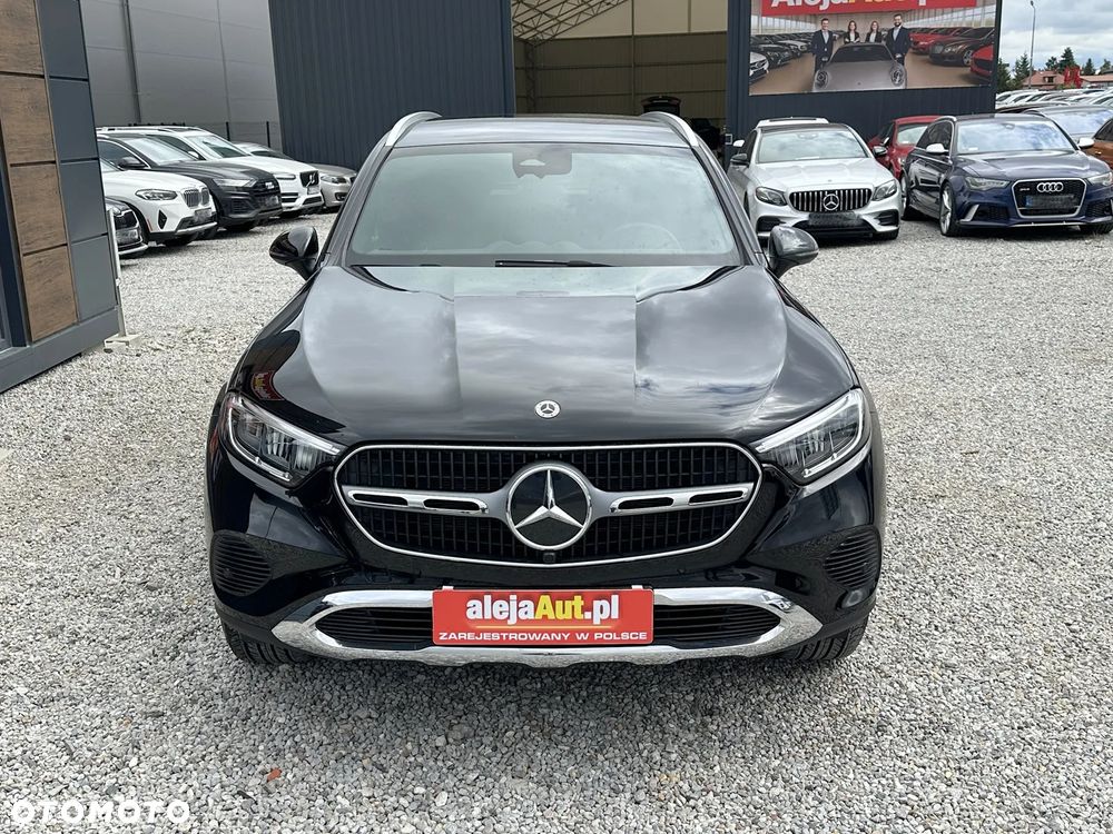 Mercedes-Benz GLC - 12