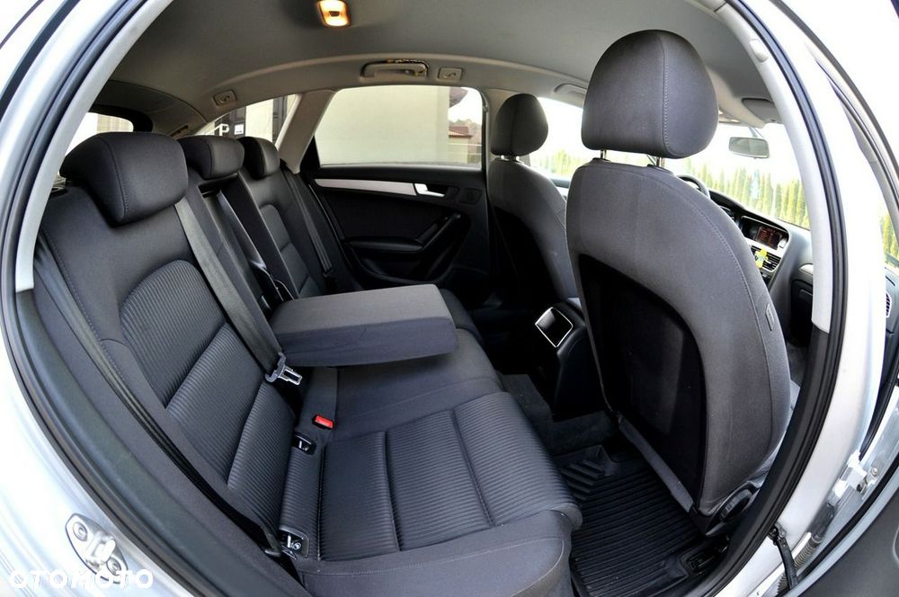 Audi A4 Avant 2.0 TDI DPF Ambiente - 11