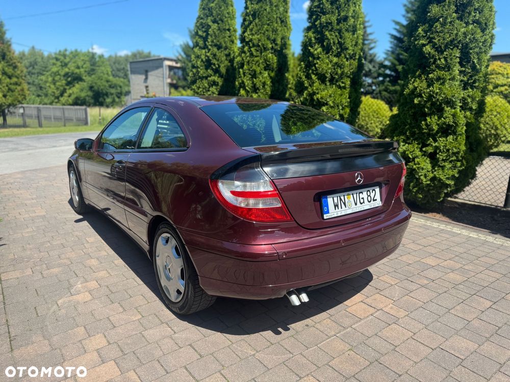 Mercedes-Benz Klasa C 220 CDI DPF Sport Edition - 3