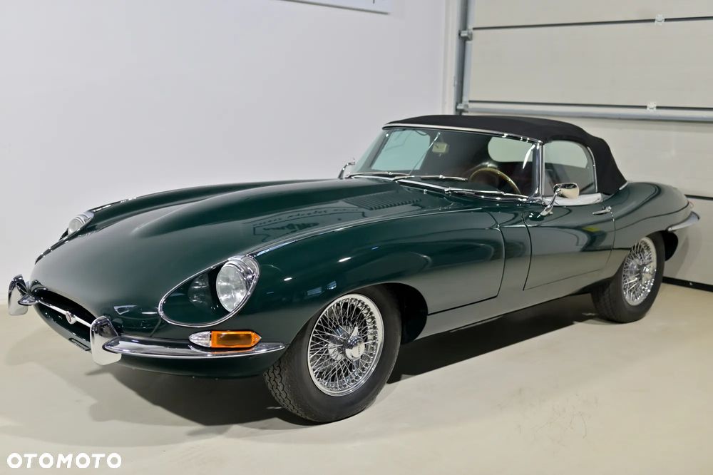 Jaguar E-Type - 5