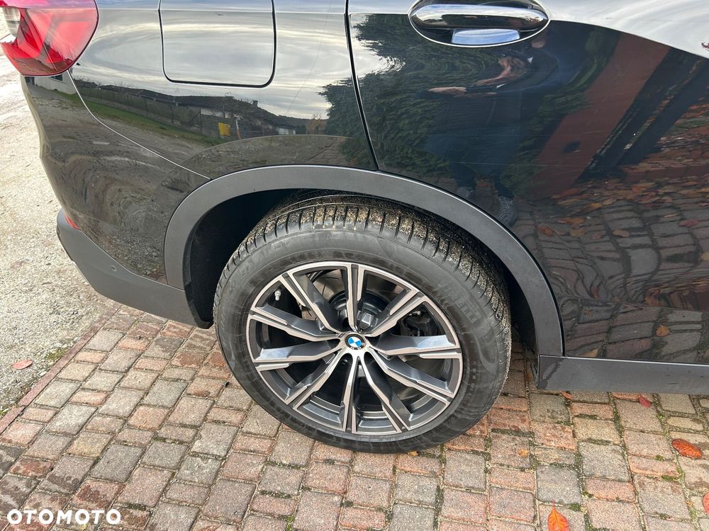BMW X5 xDrive40i - 16