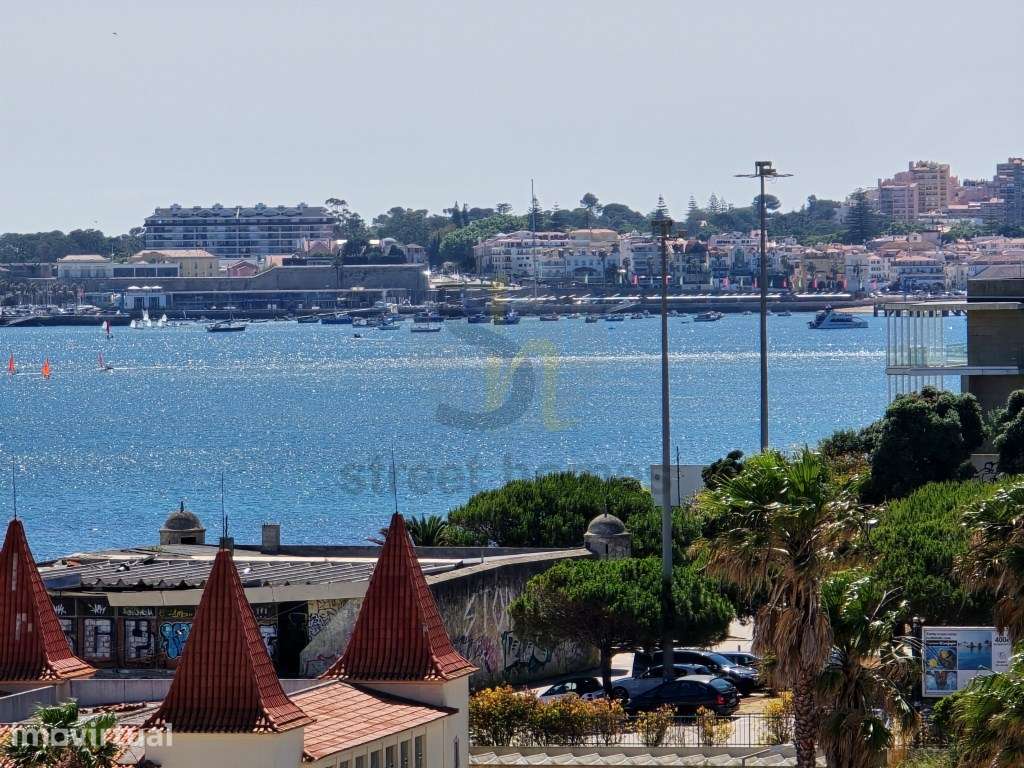 Apartamento Exclusivo em Frente à Praia da Poça, São João do Estoril - Grande imagem: 3/41